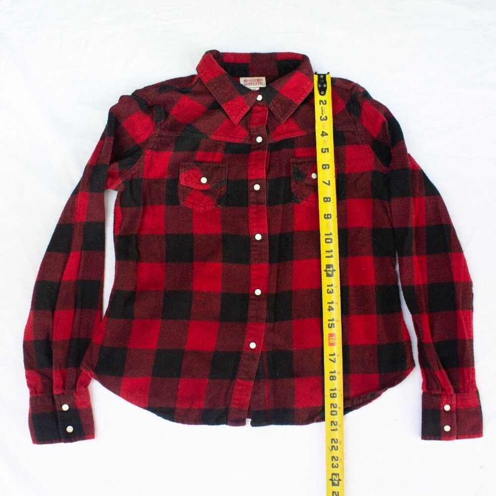 Mossimo Supply Co. Cropped Flannel - Red and Black Buffalo Plaid - Picture 4 of 5